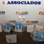 LOTE 121 - 08 CAIXAS DE PASSAGEM C/TAMPA DE INOX SEM PARAFUSO SUMMER. (NO ESTADO) ATENÇÃO! FAZER A VISITAÇÃO ANTES DE ARREMATAR, NÃO SABEMOS SE FUNCIONA. LEILÃO NÃO TEM GARANTIA E NEM DEVOLUÇÃO, SUJEITO A POSSÍVEIS AVARIAS VISÍVEIS/OCULTAS E/OU AUSÊNCIA DE COMPONENTES.