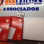 LOTE 115 - 01 LOTE COM DIVERSAS LUMINÁRIAS PAINEL DE LED. (NO ESTADO) ATENÇÃO! FAZER A VISITAÇÃO ANTES DE ARREMATAR, NÃO SABEMOS SE FUNCIONA. LEILÃO NÃO TEM GARANTIA E NEM DEVOLUÇÃO, SUJEITO A POSSÍVEIS AVARIAS VISÍVEIS/OCULTAS E/OU AUSÊNCIA DE COMPONENTES.
