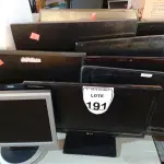 LOTE 191 - 10 MONITORES MARCAS E MODELOS DIVERSOS P/ RETIRADAS DE PEÇAS. (NO ESTADO) ATENÇÃO! FAZER A VISITAÇÃO ANTES DE ARREMATAR, NÃO SABEMOS SE FUNCIONA. LEILÃO NÃO TEM GARANTIA E NEM DEVOLUÇÃO, SUJEITO A POSSÍVEIS AVARIAS VISÍVEIS/OCULTAS E/OU AUSÊNCIA DE COMPONENTES.