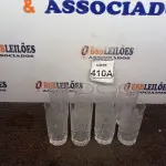 LOTE 410 - 01 BELISSIMO JOGO COM 08 COPOS DE WHISKY CRISTAL TCHECO. (NO ESTADO) ATENÇÃO! FAZER A VISITAÇÃO ANTES DE ARREMATAR, NÃO SABEMOS SE FUNCIONA. LEILÃO NÃO TEM GARANTIA E NEM DEVOLUÇÃO, SUJEITO A POSSÍVEIS AVARIAS VISÍVEIS/OCULTAS E/OU AUSÊNCIA DE COMPONENTES.