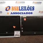 LOTE 203 - 02 ALL IN ONE HP P/ RETIRADA DE PEÇAS. (NO ESTADO) ATENÇÃO! FAZER A VISITAÇÃO ANTES DE ARREMATAR, NÃO SABEMOS SE FUNCIONA. LEILÃO NÃO TEM GARANTIA E NEM DEVOLUÇÃO, SUJEITO A POSSÍVEIS AVARIAS VISÍVEIS/OCULTAS E/OU AUSÊNCIA DE COMPONENTES.