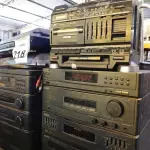 LOTE 218 - 02 TOCA DISCOS E 01 RECEIVER E 01 TOCA CDS C/AVARIAS MARCAS E MODELOS DIVERSOS.   (NO ESTADO) ATENÇÃO! FAZER A VISITAÇÃO ANTES DE ARREMATAR, NÃO SABEMOS SE FUNCIONA. LEILÃO NÃO TEM GARANTIA E NEM DEVOLUÇÃO, SUJEITO A POSSÍVEIS AVARIAS VISÍVEIS/OCULTAS E/OU AUSÊNCIA DE COMPONENTES.