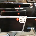 LOTE 213 - 01 LOTE COM DIVERSOS MONITORES MARCAS E MODELOS DIVERSOS C/AVARIAS. (NO ESTADO) ATENÇÃO! FAZER A VISITAÇÃO ANTES DE ARREMATAR, NÃO SABEMOS SE FUNCIONA. LEILÃO NÃO TEM GARANTIA E NEM DEVOLUÇÃO, SUJEITO A POSSÍVEIS AVARIAS VISÍVEIS/OCULTAS E/OU AUSÊNCIA DE COMPONENTES.