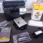 LOTE 200 - 01 IMPRESSORA FOTOGRÁFICA KODAK EASY SHARE PRINTER DOCK. (NO ESTADO) ATENÇÃO! FAZER A VISITAÇÃO ANTES DE ARREMATAR, NÃO SABEMOS SE FUNCIONA. LEILÃO NÃO TEM GARANTIA E NEM DEVOLUÇÃO, SUJEITO A POSSÍVEIS AVARIAS VISÍVEIS/OCULTAS E/OU AUSÊNCIA DE COMPONENTES.