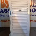 LOTE 560 - 01 PORTA VEN APD BRANCA 085X215 ESQ REQ12 HAIALA NOVO. (NO ESTADO) ATENÇÃO! FAZER A VISITAÇÃO ANTES DE ARREMATAR, NÃO SABEMOS SE FUNCIONA. LEILÃO NÃO TEM GARANTIA E NEM DEVOLUÇÃO, SUJEITO A POSSÍVEIS AVARIAS VISÍVEIS/OCULTAS E/OU AUSÊNCIA DE COMPONENTES.