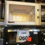 LOTE 060 - 01 MICRO-ONDAS SEM PRATO HOMER E 01 FORNO ELÉTRICO SUGAR. (NO ESTADO) ATENÇÃO! FAZER A VISITAÇÃO ANTES DE ARREMATAR, NÃO SABEMOS SE FUNCIONA. LEILÃO NÃO TEM GARANTIA E NEM DEVOLUÇÃO, SUJEITO A POSSÍVEIS AVARIAS VISÍVEIS/OCULTAS E/OU AUSÊNCIA DE COMPONENTES.