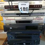 LOTE 189 - 04 APARELHOS DE DVD MARCAS E MODELOS DIVERSOS E 04 VHS MARCAS E MODELOS DIVERSOS. (NO ESTADO) ATENÇÃO! FAZER A VISITAÇÃO ANTES DE ARREMATAR, NÃO SABEMOS SE FUNCIONA. LEILÃO NÃO TEM GARANTIA E NEM DEVOLUÇÃO, SUJEITO A POSSÍVEIS AVARIAS VISÍVEIS/OCULTAS E/OU AUSÊNCIA DE COMPONENTES.