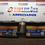 LOTE 080 - 02 BALDES DE PINTURA 15L CADA. (NO ESTADO) ATENÇÃO! FAZER A VISITAÇÃO ANTES DE ARREMATAR, NÃO SABEMOS SE FUNCIONA. LEILÃO NÃO TEM GARANTIA E NEM DEVOLUÇÃO, SUJEITO A POSSÍVEIS AVARIAS VISÍVEIS/OCULTAS E/OU AUSÊNCIA DE COMPONENTES.