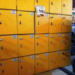 LOTE 187 - 01 ARMÁRIO GUARDA PERTENCES C/ 25 COMPARTIMENTOS. (NO ESTADO) ATENÇÃO! FAZER A VISITAÇÃO ANTES DE ARREMATAR, NÃO SABEMOS SE FUNCIONA. LEILÃO NÃO TEM GARANTIA E NEM DEVOLUÇÃO, SUJEITO A POSSÍVEIS AVARIAS VISÍVEIS/OCULTAS E/OU AUSÊNCIA DE COMPONENTES.