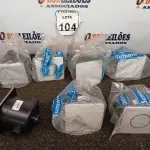 LOTE 104 - 08 CAIXAS DE PASSAGEM C/TAMPA DE INOX SEM PARAFUSO SUMMER. (NO ESTADO) ATENÇÃO! FAZER A VISITAÇÃO ANTES DE ARREMATAR, NÃO SABEMOS SE FUNCIONA. LEILÃO NÃO TEM GARANTIA E NEM DEVOLUÇÃO, SUJEITO A POSSÍVEIS AVARIAS VISÍVEIS/OCULTAS E/OU AUSÊNCIA DE COMPONENTES.