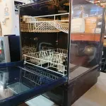 LOTE 160 - 01 LAVA LOUÇAS CONTINENTAL. (NO ESTADO) ATENÇÃO! FAZER A VISITAÇÃO ANTES DE ARREMATAR, NÃO SABEMOS SE FUNCIONA. LEILÃO NÃO TEM GARANTIA E NEM DEVOLUÇÃO, SUJEITO A POSSÍVEIS AVARIAS VISÍVEIS/OCULTAS E/OU AUSÊNCIA DE COMPONENTES.