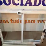 LOTE 563 - 01 JANELA COR TRAD PRONTA 120X100 S/G REQ12(1F1M) HAIALA NOVO. (NO ESTADO) ATENÇÃO! FAZER A VISITAÇÃO ANTES DE ARREMATAR, NÃO SABEMOS SE FUNCIONA. LEILÃO NÃO TEM GARANTIA E NEM DEVOLUÇÃO, SUJEITO A POSSÍVEIS AVARIAS VISÍVEIS/OCULTAS E/OU AUSÊNCIA DE COMPONENTES.