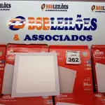 LOTE 362 - 09 LUMINÁRIAS DE LED PAINEL SLIM KIAN 18W 100-240V.  (NO ESTADO) ATENÇÃO! FAZER A VISITAÇÃO ANTES DE ARREMATAR, NÃO SABEMOS SE FUNCIONA. LEILÃO NÃO TEM GARANTIA E NEM DEVOLUÇÃO, SUJEITO A POSSÍVEIS AVARIAS VISÍVEIS/OCULTAS E/OU AUSÊNCIA DE COMPONENTES.