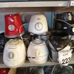 LOTE 223 - 01 LOTE C/DIVERSAS BASES DE LIQUIDIFICADORES MARCAS E MODELOS DIVERSOS. (NO ESTADO) ATENÇÃO! FAZER A VISITAÇÃO ANTES DE ARREMATAR, NÃO SABEMOS SE FUNCIONA. LEILÃO NÃO TEM GARANTIA E NEM DEVOLUÇÃO, SUJEITO A POSSÍVEIS AVARIAS VISÍVEIS/OCULTAS E/OU AUSÊNCIA DE COMPONENTES.