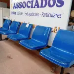 LOTE 492 - 01 LONGARINA. (NO ESTADO) ATENÇÃO! FAZER A VISITAÇÃO ANTES DE ARREMATAR, NÃO SABEMOS SE FUNCIONA. LEILÃO NÃO TEM GARANTIA E NEM DEVOLUÇÃO, SUJEITO A POSSÍVEIS AVARIAS VISÍVEIS/OCULTAS E/OU AUSÊNCIA DE COMPONENTES.