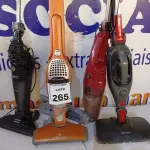 LOTE 265 - 03 ASPIRADORES DE PÓ PORTÁTEIS MARCAS E MODELOS DIVERSOS. (NO ESTADO) ATENÇÃO! FAZER A VISITAÇÃO ANTES DE ARREMATAR, NÃO SABEMOS SE FUNCIONA. LEILÃO NÃO TEM GARANTIA E NEM DEVOLUÇÃO, SUJEITO A POSSÍVEIS AVARIAS VISÍVEIS/OCULTAS E/OU AUSÊNCIA DE COMPONENTES.