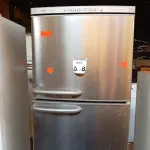 LOTE 518 - 01 GELADEIRA BOSCH. (NO ESTADO) ATENÇÃO! FAZER A VISITAÇÃO ANTES DE ARREMATAR, NÃO SABEMOS SE FUNCIONA. LEILÃO NÃO TEM GARANTIA E NEM DEVOLUÇÃO, SUJEITO A POSSÍVEIS AVARIAS VISÍVEIS/OCULTAS E/OU AUSÊNCIA DE COMPONENTES.