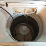 LOTE 476 - 01 MÁQUINA DE LAVAR ROUPAS BRASTEMP. (NO ESTADO) ATENÇÃO! FAZER A VISITAÇÃO ANTES DE ARREMATAR, NÃO SABEMOS SE FUNCIONA. LEILÃO NÃO TEM GARANTIA E NEM DEVOLUÇÃO, SUJEITO A POSSÍVEIS AVARIAS VISÍVEIS/OCULTAS E/OU AUSÊNCIA DE COMPONENTES.