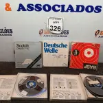 LOTE 326 - 05 FITAS DE ROLO P/ GRAVADOR. (NO ESTADO) ATENÇÃO! FAZER A VISITAÇÃO ANTES DE ARREMATAR, NÃO SABEMOS SE FUNCIONA. LEILÃO NÃO TEM GARANTIA E NEM DEVOLUÇÃO, SUJEITO A POSSÍVEIS AVARIAS VISÍVEIS/OCULTAS E/OU AUSÊNCIA DE COMPONENTES.