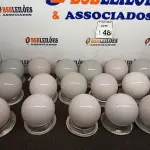 LOTE 548 - 01 LOTE COM GLOBO EM VIDRO P/LUMINÁRIAS. NO ESTADO) ATENÇÃO! FAZER A VISITAÇÃO ANTES DE ARREMATAR, NÃO SABEMOS SE FUNCIONA. LEILÃO NÃO TEM GARANTIA E NEM DEVOLUÇÃO, SUJEITO A POSSÍVEIS AVARIAS VISÍVEIS/OCULTAS E/OU AUSÊNCIA DE COMPONENTES.