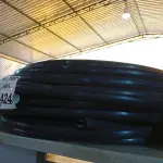 LOTE 424 - 01 ROLO DE MANGUEIRA TUBO IRRIGAÇÃO 1 X 2,0 AZUL INDEX. (NO ESTADO) ATENÇÃO! FAZER A VISITAÇÃO ANTES DE ARREMATAR, NÃO SABEMOS SE FUNCIONA. LEILÃO NÃO TEM GARANTIA E NEM DEVOLUÇÃO, SUJEITO A POSSÍVEIS AVARIAS VISÍVEIS/OCULTAS E/OU AUSÊNCIA DE COMPONENTES.