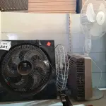 LOTE 381 - 01 LOTE C/ VENTILADORES DE DIVERSOS MODELOS, MARCAS E TAMANHOS. (NO ESTADO) ATENÇÃO! FAZER A VISITAÇÃO ANTES DE ARREMATAR, NÃO SABEMOS SE FUNCIONA. LEILÃO NÃO TEM GARANTIA E NEM DEVOLUÇÃO, SUJEITO A POSSÍVEIS AVARIAS VISÍVEIS/OCULTAS E/OU AUSÊNCIA DE COMPONENTES.