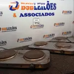 LOTE 242 - 03 FOGÕES ELÉTRICOS AGRATO C/02 BOCAS CADA. (NO ESTADO) ATENÇÃO! FAZER A VISITAÇÃO ANTES DE ARREMATAR, NÃO SABEMOS SE FUNCIONA. LEILÃO NÃO TEM GARANTIA E NEM DEVOLUÇÃO, SUJEITO A POSSÍVEIS AVARIAS VISÍVEIS/OCULTAS E/OU AUSÊNCIA DE COMPONENTES.
