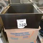 LOTE 382 - 01 PROLONGADORA PARA CAIXA COLETORA. (NO ESTADO) ATENÇÃO! FAZER A VISITAÇÃO ANTES DE ARREMATAR, NÃO SABEMOS SE FUNCIONA. LEILÃO NÃO TEM GARANTIA E NEM DEVOLUÇÃO, SUJEITO A POSSÍVEIS AVARIAS VISÍVEIS/OCULTAS E/OU AUSÊNCIA DE COMPONENTES.