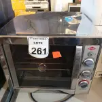 LOTE 261 - 01 FORNO ELÉTRICO LAYR EM INOX. (NO ESTADO) ATENÇÃO! FAZER A VISITAÇÃO ANTES DE ARREMATAR, NÃO SABEMOS SE FUNCIONA. LEILÃO NÃO TEM GARANTIA E NEM DEVOLUÇÃO, SUJEITO A POSSÍVEIS AVARIAS VISÍVEIS/OCULTAS E/OU AUSÊNCIA DE COMPONENTES.