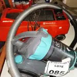 LOTE 085 - 02 ASPIRADORES DE PÓ MARCA ELECTROLUX. (NO ESTADO) ATENÇÃO! FAZER A VISITAÇÃO ANTES DE ARREMATAR, NÃO SABEMOS SE FUNCIONA. LEILÃO NÃO TEM GARANTIA E NEM DEVOLUÇÃO, SUJEITO A POSSÍVEIS AVARIAS VISÍVEIS/OCULTAS E/OU AUSÊNCIA DE COMPONENTES.