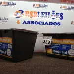 LOTE 359 - 02 BALDES P/ PINTURA. (NO ESTADO) ATENÇÃO! FAZER A VISITAÇÃO ANTES DE ARREMATAR, NÃO SABEMOS SE FUNCIONA. LEILÃO NÃO TEM GARANTIA E NEM DEVOLUÇÃO, SUJEITO A POSSÍVEIS AVARIAS VISÍVEIS/OCULTAS E/OU AUSÊNCIA DE COMPONENTES.