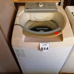 LOTE 514 - 01 MÁQUINA DE LAVAR ROUPAS BRASTEMP. (NO ESTADO) ATENÇÃO! FAZER A VISITAÇÃO ANTES DE ARREMATAR, NÃO SABEMOS SE FUNCIONA. LEILÃO NÃO TEM GARANTIA E NEM DEVOLUÇÃO, SUJEITO A POSSÍVEIS AVARIAS VISÍVEIS/OCULTAS E/OU AUSÊNCIA DE COMPONENTES.