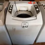 LOTE 512 - 01 MÁQUINA DE LAVAR ROUPAS BRASTEMP. (NO ESTADO) ATENÇÃO! FAZER A VISITAÇÃO ANTES DE ARREMATAR, NÃO SABEMOS SE FUNCIONA. LEILÃO NÃO TEM GARANTIA E NEM DEVOLUÇÃO, SUJEITO A POSSÍVEIS AVARIAS VISÍVEIS/OCULTAS E/OU AUSÊNCIA DE COMPONENTES.