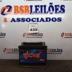 LOTE 439 - 01 BATERIA VEICULAR VOLTRAX. (NO ESTADO) ATENÇÃO! FAZER A VISITAÇÃO ANTES DE ARREMATAR, NÃO SABEMOS SE FUNCIONA. LEILÃO NÃO TEM GARANTIA E NEM DEVOLUÇÃO, SUJEITO A POSSÍVEIS AVARIAS VISÍVEIS/OCULTAS E/OU AUSÊNCIA DE COMPONENTES.