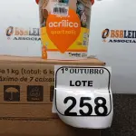 LOTE 258 - 06 REJUNTES ACRÍLICO NA COR CORDA DE 1KG CADA E 01 PAR DE LUVAS DE PANO. (NO ESTADO) ATENÇÃO! FAZER A VISITAÇÃO ANTES DE ARREMATAR, NÃO SABEMOS SE FUNCIONA. LEILÃO NÃO TEM GARANTIA E NEM DEVOLUÇÃO, SUJEITO A POSSÍVEIS AVARIAS VISÍVEIS/OCULTAS E/OU AUSÊNCIA DE COMPONENTES.