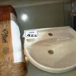 LOTE 422 - 01 CUBA DECA P/ LAVATÓRIO C/ COLUNA. (NO ESTADO) ATENÇÃO! FAZER A VISITAÇÃO ANTES DE ARREMATAR, NÃO SABEMOS SE FUNCIONA. LEILÃO NÃO TEM GARANTIA E NEM DEVOLUÇÃO, SUJEITO A POSSÍVEIS AVARIAS VISÍVEIS/OCULTAS E/OU AUSÊNCIA DE COMPONENTES.