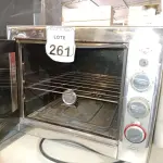 LOTE 261 - 01 FORNO ELÉTRICO LAYR EM INOX. (NO ESTADO) ATENÇÃO! FAZER A VISITAÇÃO ANTES DE ARREMATAR, NÃO SABEMOS SE FUNCIONA. LEILÃO NÃO TEM GARANTIA E NEM DEVOLUÇÃO, SUJEITO A POSSÍVEIS AVARIAS VISÍVEIS/OCULTAS E/OU AUSÊNCIA DE COMPONENTES.