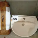 LOTE 422 - 01 CUBA DECA P/ LAVATÓRIO C/ COLUNA. (NO ESTADO) ATENÇÃO! FAZER A VISITAÇÃO ANTES DE ARREMATAR, NÃO SABEMOS SE FUNCIONA. LEILÃO NÃO TEM GARANTIA E NEM DEVOLUÇÃO, SUJEITO A POSSÍVEIS AVARIAS VISÍVEIS/OCULTAS E/OU AUSÊNCIA DE COMPONENTES.