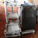 LOTE 536 - 03 CARRINHOS P/ LIMPEZA INCOMPLETOS. (NO ESTADO) ATENÇÃO! FAZER A VISITAÇÃO ANTES DE ARREMATAR, NÃO SABEMOS SE FUNCIONA. LEILÃO NÃO TEM GARANTIA E NEM DEVOLUÇÃO, SUJEITO A POSSÍVEIS AVARIAS VISÍVEIS/OCULTAS E/OU AUSÊNCIA DE COMPONENTES.
