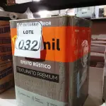 LOTE 032 - 01 LATA DE TINTA TEXTURATTO PREMIUM EFEITO RÚSTICO INTERIOR/EXTERIOR SUVINIL 25KG. (NO ESTADO) ATENÇÃO! FAZER A VISITAÇÃO ANTES DE ARREMATAR, NÃO SABEMOS SE FUNCIONA. LEILÃO NÃO TEM GARANTIA E NEM DEVOLUÇÃO, SUJEITO A POSSÍVEIS AVARIAS VISÍVEIS/OCULTAS E/OU AUSÊNCIA DE COMPONENTES.EIS AVARIAS VISÍVEIS/OCULTAS E/OU AUSÊNCIA DE COMPONENTES.