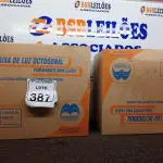 LOTE 387 - 02 CAIXAS DE LUZ OCTOGONAL. (NO ESTADO) ATENÇÃO! FAZER A VISITAÇÃO ANTES DE ARREMATAR, NÃO SABEMOS SE FUNCIONA. LEILÃO NÃO TEM GARANTIA E NEM DEVOLUÇÃO, SUJEITO A POSSÍVEIS AVARIAS VISÍVEIS/OCULTAS E/OU AUSÊNCIA DE COMPONENTES.