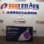 LOTE 274 - 01 FERRO DE PASSAR ROUPAS A VAPOR ELECTROLUX COR BRANCA C/ ROXO (NOVO). (NO ESTADO) ATENÇÃO! FAZER A VISITAÇÃO ANTES DE ARREMATAR, NÃO SABEMOS SE FUNCIONA. LEILÃO NÃO TEM GARANTIA E NEM DEVOLUÇÃO, SUJEITO A POSSÍVEIS AVARIAS VISÍVEIS/OCULTAS E/OU AUSÊNCIA DE COMPONENTES.