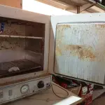 LOTE 466 - 01 ESTUFA P/ ESTERILIZAÇÃO E SECAGEM. (NO ESTADO) ATENÇÃO! FAZER A VISITAÇÃO ANTES DE ARREMATAR, NÃO SABEMOS SE FUNCIONA. LEILÃO NÃO TEM GARANTIA E NEM DEVOLUÇÃO, SUJEITO A POSSÍVEIS AVARIAS VISÍVEIS/OCULTAS E/OU AUSÊNCIA DE COMPONENTES.