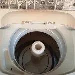 LOTE 524 - 01 MÁQUINA DE LAVAR ROUPAS BRASTEMP. (NO ESTADO) ATENÇÃO! FAZER A VISITAÇÃO ANTES DE ARREMATAR, NÃO SABEMOS SE FUNCIONA. LEILÃO NÃO TEM GARANTIA E NEM DEVOLUÇÃO, SUJEITO A POSSÍVEIS AVARIAS VISÍVEIS/OCULTAS E/OU AUSÊNCIA DE COMPONENTES.