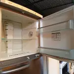LOTE 518 - 01 GELADEIRA BOSCH. (NO ESTADO) ATENÇÃO! FAZER A VISITAÇÃO ANTES DE ARREMATAR, NÃO SABEMOS SE FUNCIONA. LEILÃO NÃO TEM GARANTIA E NEM DEVOLUÇÃO, SUJEITO A POSSÍVEIS AVARIAS VISÍVEIS/OCULTAS E/OU AUSÊNCIA DE COMPONENTES.