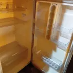 LOTE 397 - 01 GELADEIRA ELECTROLUX. (NO ESTADO) ATENÇÃO! FAZER A VISITAÇÃO ANTES DE ARREMATAR, NÃO SABEMOS SE FUNCIONA. LEILÃO NÃO TEM GARANTIA E NEM DEVOLUÇÃO, SUJEITO A POSSÍVEIS AVARIAS VISÍVEIS/OCULTAS E/OU AUSÊNCIA DE COMPONENTES.