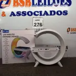 LOTE 276 - 01 LED WIRELLES CHARGING SPEAKER. LUMINÁRIA DE MESA RGB CAIXA DE SOM CARREGADOR POR INDUÇÃO DESPERTADOR RÁDIO RELÓGIO.  (NO ESTADO) ATENÇÃO! FAZER A VISITAÇÃO ANTES DE ARREMATAR, NÃO SABEMOS SE FUNCIONA. LEILÃO NÃO TEM GARANTIA E NEM DEVOLUÇÃO, SUJEITO A POSSÍVEIS AVARIAS VISÍVEIS/OCULTAS E/OU AUSÊNCIA DE COMPONENTES.