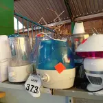 LOTE 373 - 01 LOTE C/ DIVERSOS UMIDIFICADORES DE AR. (NO ESTADO) ATENÇÃO! FAZER A VISITAÇÃO ANTES DE ARREMATAR, NÃO SABEMOS SE FUNCIONA. LEILÃO NÃO TEM GARANTIA E NEM DEVOLUÇÃO, SUJEITO A POSSÍVEIS AVARIAS VISÍVEIS/OCULTAS E/OU AUSÊNCIA DE COMPONENTES.