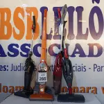 LOTE 265 - 03 ASPIRADORES DE PÓ PORTÁTEIS MARCAS E MODELOS DIVERSOS. (NO ESTADO) ATENÇÃO! FAZER A VISITAÇÃO ANTES DE ARREMATAR, NÃO SABEMOS SE FUNCIONA. LEILÃO NÃO TEM GARANTIA E NEM DEVOLUÇÃO, SUJEITO A POSSÍVEIS AVARIAS VISÍVEIS/OCULTAS E/OU AUSÊNCIA DE COMPONENTES.