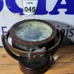 LOTE 045 - 01 BÚSSOLA JAPONESA DE NAVIO. (NO ESTADO)